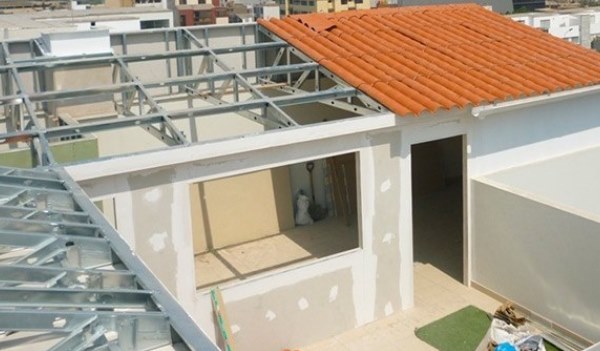 construcciones modernas, acabados en genral, enchapados, pisos, melamine aluminio y vidrios huancayo